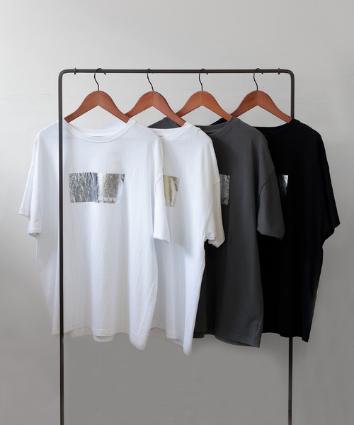 hellam(へラム)の「【入荷禁止】シルバーヴィンテージプリントTシャツ(Tシャツ/カットソー・レディース・ブラック/オフホワイト/ホワイト/チャコール/グレー/ホワイト×ブルー/ホワイト×ブラック/ホワイト×ピンク・FREE)」の9枚目の写真