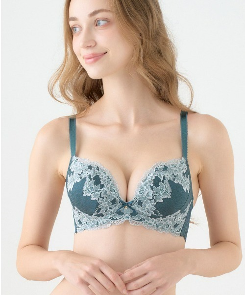 tutuanna（チュチュアンナ）の「[育乳ブラ]谷間を作ってしっかり盛れる ネオアドアステラブラ（ブラジャー・レディース・ブラック/ホワイト×グリーン/シルバーグレー/ピンク/レッド/クリーム/ネイビー/オフホワイト/グリーン/チャコール/ホワイト系その他/ダークグリーン・A70/E80/B70/E65/A65/D75/B75/D70/D65/E70/C65/C70/E75/C75/B65/A75/C80/B80/D80）」の8枚目の写真