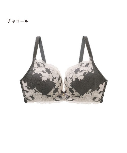 tutuanna（チュチュアンナ）の「[育乳ブラ]谷間を作ってしっかり盛れる ネオアドアステラブラ（ブラジャー・レディース・ブラック/ホワイト×グリーン/シルバーグレー/ピンク/レッド/クリーム/ネイビー/オフホワイト/グリーン/チャコール/ホワイト系その他/ダークグリーン/パープル・A70/E80/B70/E65/A65/D75/B75/D70/D65/E70/C65/C70/E75/C75/B65/A75/C80/B80/D80）」の17枚目の写真