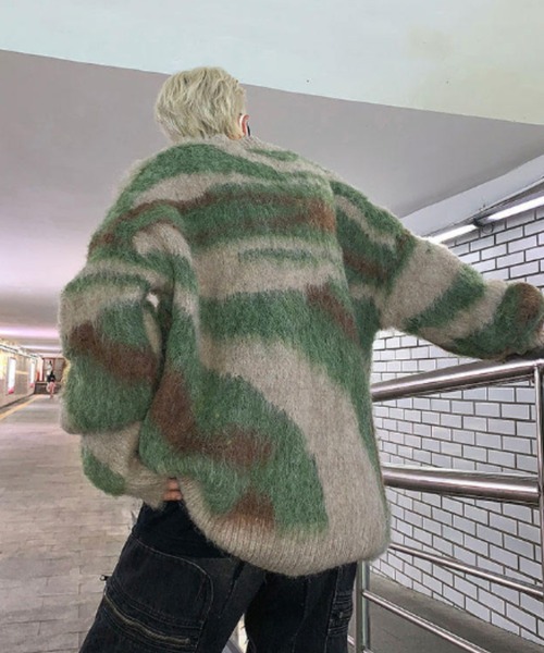 MGV（エムジーヴィー）の「ストリートグラデーションモヘアライクニット（ニット/セーター・メンズ・レッド/グリーン・X-LARGE/LARGE/MEDIUM）」の7枚目の写真