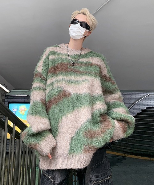 MGV（エムジーヴィー）の「ストリートグラデーションモヘアライクニット（ニット/セーター・メンズ・レッド/グリーン・X-LARGE/LARGE/MEDIUM）」の5枚目の写真