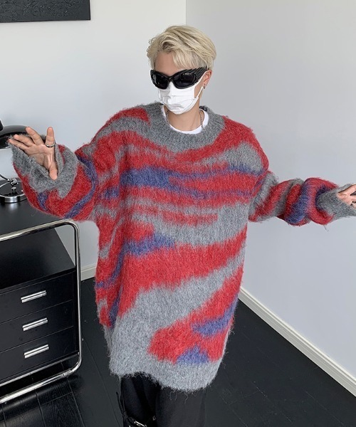 MGV（エムジーヴィー）の「ストリートグラデーションモヘアライクニット（ニット/セーター・メンズ・レッド/グリーン・X-LARGE/LARGE/MEDIUM）」の10枚目の写真