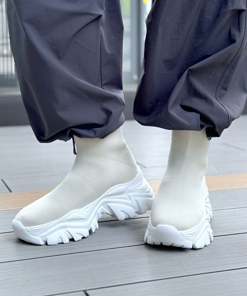 LEPSIM（レプシィム）の「【WEB限定】ニットスニーカーブーツ　989049（ブーツ・レディース・アイボリー/ブラック/ブラック×ホワイト・LARGE/MEDIUM/SMALL）」の20枚目の写真