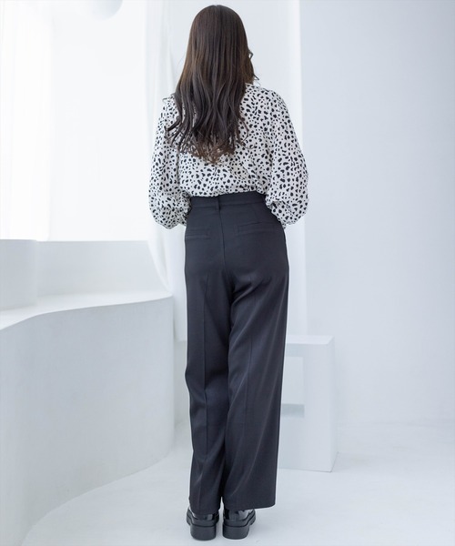 clear（クリア）の「【低身長サイズ有】センタープレススリムストレートパンツ[着回し抜群 オフィスカジュアル 骨格ストレート]≪2024AW≫（スラックス・レディース・グレー/ピンク/アイボリー/ブラック・M/S/XS）」の22枚目の写真