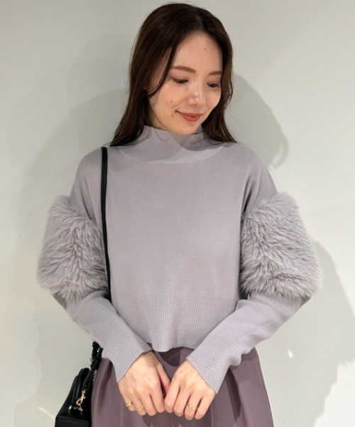 セルフォード　袖ファー　ニットプルオーバー CELFORD（セルフォード）の「ファーニットプルオーバー（ニット