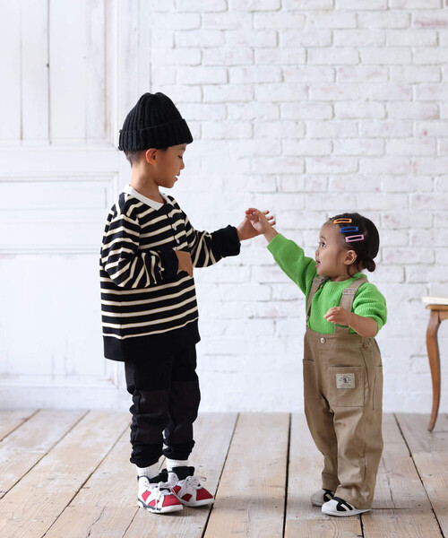 SLAP SLIP（スラップスリップ）の「【宮城舞さん×SLAPSLIP】デニムツイルストレッチサロペット(80~120cm)（つなぎ/オールインワン・キッズ・ネイビー/ベージュ・100cm/110cm/80ｃｍ/90cm/120cm）」の6枚目の写真