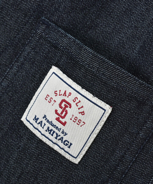 SLAP SLIP（スラップスリップ）の「【宮城舞さん×SLAPSLIP】デニムツイルストレッチサロペット(80~120cm)（つなぎ/オールインワン・キッズ・ネイビー/ベージュ・100cm/110cm/80ｃｍ/90cm/120cm）」の11枚目の写真