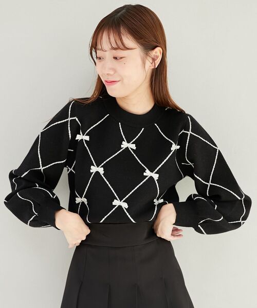 MAJESTIC LEGON(マジェスティックレゴン)の「【この冬注目度№1ニット】プチリボン&ビジューニット(ニット/セーター・レディース・ピンク系その他2/グレー系その他/ホワイト系その他2/ブラック系その他・MEDIUM)」の9枚目の写真