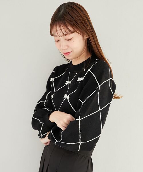 MAJESTIC LEGON(マジェスティックレゴン)の「【この冬注目度№1ニット】プチリボン&ビジューニット(ニット/セーター・レディース・ピンク系その他2/グレー系その他/ホワイト系その他2/ブラック系その他・MEDIUM)」の15枚目の写真