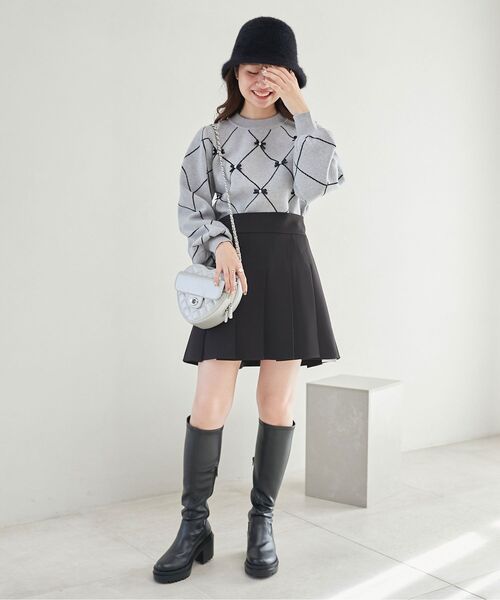 MAJESTIC LEGON(マジェスティックレゴン)の「【この冬注目度№1ニット】プチリボン&ビジューニット(ニット/セーター・レディース・ピンク系その他2/グレー系その他/ホワイト系その他2/ブラック系その他・MEDIUM)」の18枚目の写真