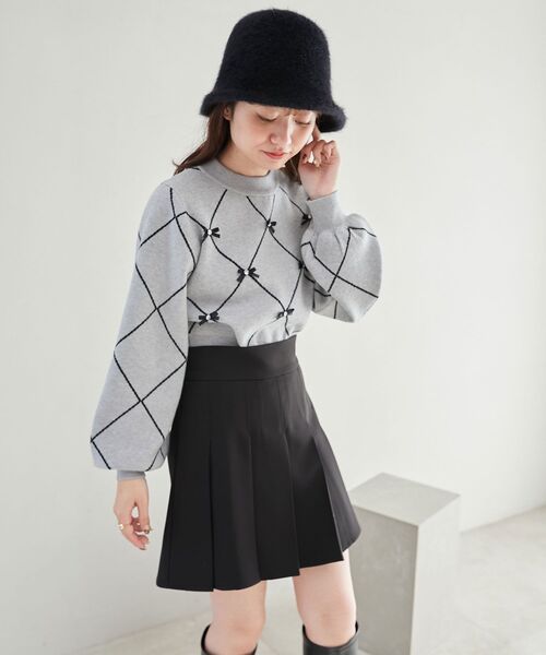 MAJESTIC LEGON(マジェスティックレゴン)の「【この冬注目度№1ニット】プチリボン&ビジューニット(ニット/セーター・レディース・ピンク系その他2/グレー系その他/ホワイト系その他2/ブラック系その他・MEDIUM)」の22枚目の写真