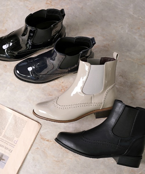 Piedi Nudi（ピエディヌーディ）の「サイドゴア 防水 メダリオン ショートブーツ（レインシューズ・レディース・ブラック/ブラック系その他/アッシュブラウン/ネイビー・M/L/LL/S）」の19枚目の写真