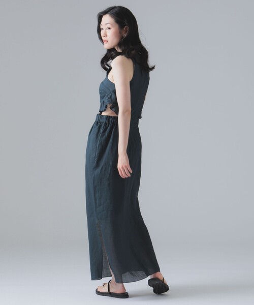 EFFE BEAMS（エッフェビームス）の「EFFE BEAMS / ラミー マキシワンピース（ワンピース・レディース・レッド/ダークグリーン・38/36）」の5枚目の写真