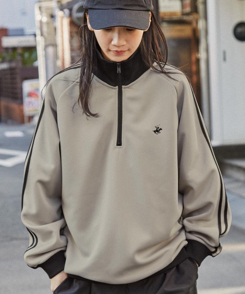 BEVERLY HILLS POLO CLUB（ビバリーヒルズポロクラブ）の「BEVERLY HILLS POLO CLUB/ビバリーヒルズポロクラブ 別注 ロゴ刺繍 サイドライン ハーフジップ トラックプルオーバー（スウェット・レディース・サックスブルー/ライトグレー/ブラック/ベージュ/アイボリー・M/L）」の4枚目の写真