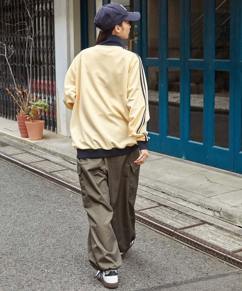 BEVERLY HILLS POLO CLUB（ビバリーヒルズポロクラブ）の「BEVERLY HILLS POLO CLUB/ビバリーヒルズポロクラブ 別注 ロゴ刺繍 サイドライン ハーフジップ トラックプルオーバー（スウェット・レディース・サックスブルー/ライトグレー/ブラック/ベージュ/アイボリー・M/L）」の12枚目の写真