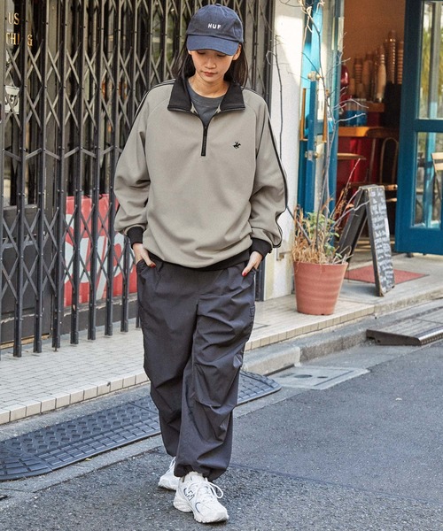 BEVERLY HILLS POLO CLUB（ビバリーヒルズポロクラブ）の「BEVERLY HILLS POLO CLUB/ビバリーヒルズポロクラブ 別注 ロゴ刺繍 サイドライン ハーフジップ トラックプルオーバー（スウェット・レディース・サックスブルー/ライトグレー/ブラック/ベージュ/アイボリー・M/L）」の21枚目の写真