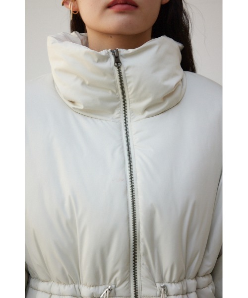 AZUL by moussy（アズールバイマウジー）の「中綿ミドルコート（ダウンジャケット/コート・レディース・アイボリー/ブラウン/ブラック・FREE）」の10枚目の写真