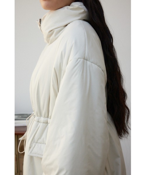 AZUL by moussy（アズールバイマウジー）の「中綿ミドルコート（ダウンジャケット/コート・レディース・アイボリー/ブラウン/ブラック・FREE）」の11枚目の写真