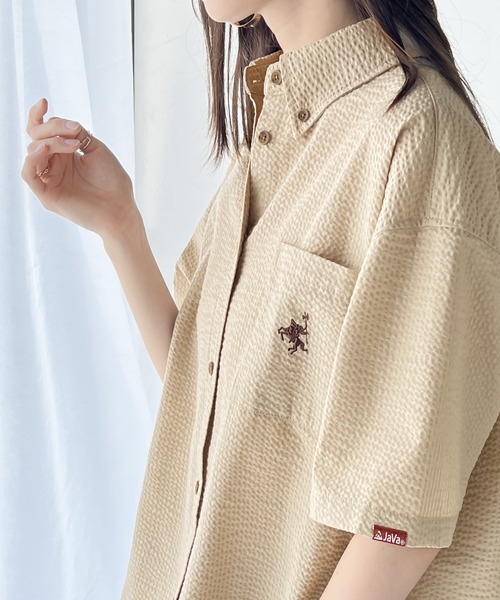 Java(ジャバ)の「《JAVA ジャバコラボ》着回し力抜群。胸刺繍サッカー素材シャツ(シャツ/ブラウス・レディース・アイボリー/ブルー/ネイビー系/オフホワイト/モカ・LARGE/MEDIUM/SMALL/X-LARGE)」の18枚目の写真