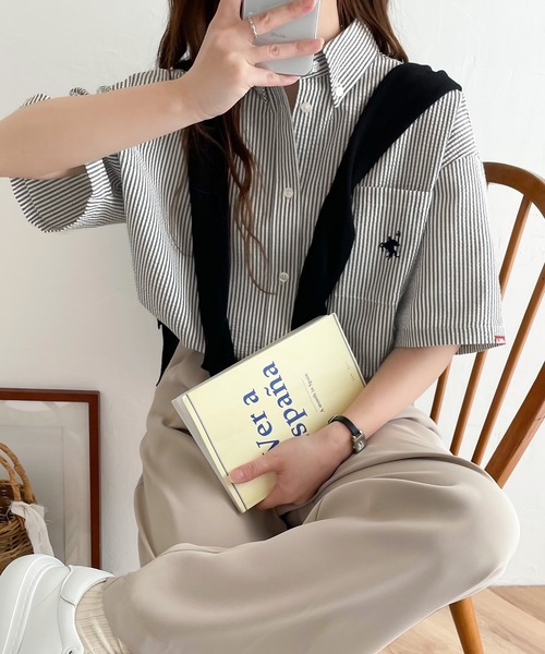 Java(ジャバ)の「《JAVA ジャバコラボ》着回し力抜群。胸刺繍サッカー素材シャツ(シャツ/ブラウス・レディース・アイボリー/ブルー/ネイビー系/オフホワイト/モカ・LARGE/MEDIUM/SMALL/X-LARGE)」の14枚目の写真