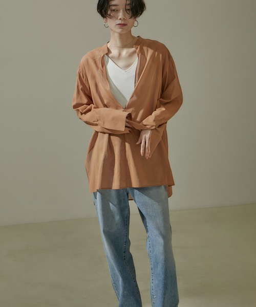 SALON adam et rope'(サロン アダム エ ロペ)の「オーガニックコットンスキッパーカラーシアーオーバーシャツ(シャツ/ブラウス・レディース・ホワイト/ブラック/ブラウン系その他2・FREE)」の13枚目の写真
