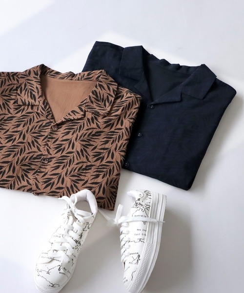 antiqua(アンティカ)の「リーフ柄シャツ(シャツ/ブラウス・レディース・ベージュ系その他/ブラック系その他・FREE)」の22枚目の写真