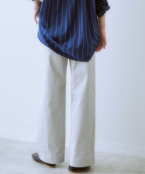 SMILE LAND（スマイルランド）の「<大きいサイズ> すごのびストレッチツイルカーブパンツ（ゆったりヒップ）（チノパンツ・レディース・ライトグレー/ブラック/ベージュ/グレー/カーキ系・LL/3L/4L/5L/L）」の12枚目の写真