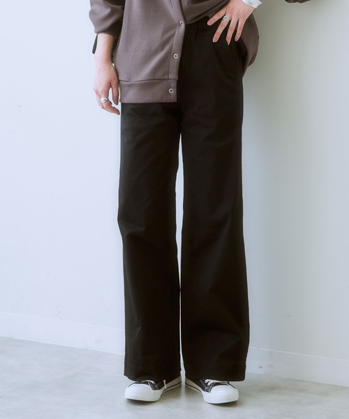 SMILE LAND（スマイルランド）の「<大きいサイズ> すごのびストレッチツイルカーブパンツ（ゆったりヒップ）（チノパンツ・レディース・ライトグレー/ブラック/ベージュ/グレー/カーキ系・LL/3L/4L/5L/L）」の14枚目の写真