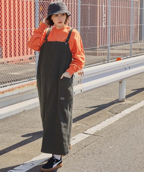 Dickies（ディッキーズ）の「Dickies/ディッキーズ ユーズド加工オーバーダイジャンパースカート【セットアップ対応】（ジャンパースカート・レディース・ベージュ/ブラック/ライトブルー/オフホワイト・M）」の10枚目の写真