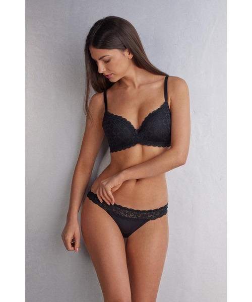 Intimissimi（インティミッシミ）の「レース＆マイクロファイバー