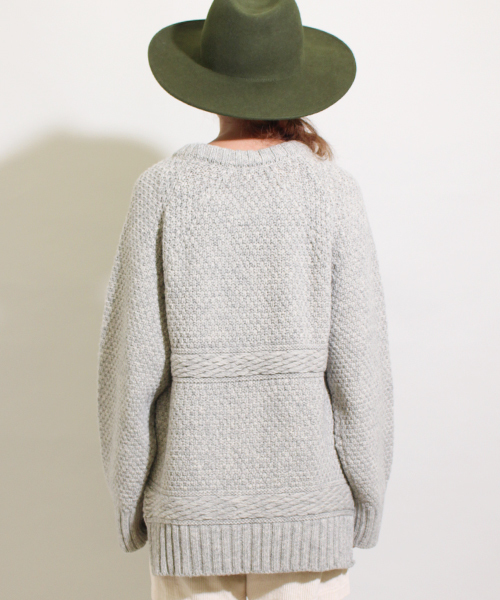 Kastane（カスタネ）の「切り替えざっくりニット（ニット/セーター・レディース・アイボリー/グレー/ライトグレー・FREE）」の6枚目の写真