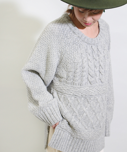 Kastane（カスタネ）の「切り替えざっくりニット（ニット/セーター・レディース・アイボリー/グレー/ライトグレー・FREE）」の7枚目の写真