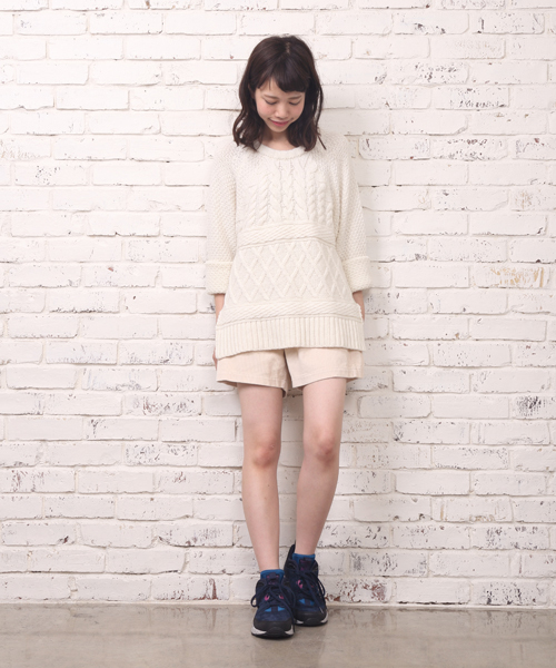 Kastane（カスタネ）の「切り替えざっくりニット（ニット/セーター・レディース・アイボリー/グレー/ライトグレー・FREE）」の9枚目の写真