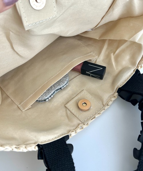 Loueme（ルエム）の「フリルハンドルかごバッグ（かごバッグ・レディース・ブラウン/アイボリー・FREE）」の16枚目の写真