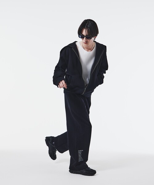 tk.TAKEO KIKUCHI(ティーケータケオキクチ)の「◆K'Project by Aoi Composer Embroidery Pants(その他パンツ・メンズ・チャコールグレー/ブラック・02/03)」の3枚目の写真