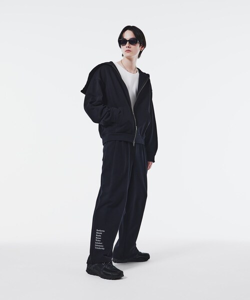 tk.TAKEO KIKUCHI(ティーケータケオキクチ)の「◆K'Project by Aoi Composer Embroidery Pants(その他パンツ・メンズ・チャコールグレー/ブラック・02/03)」の4枚目の写真
