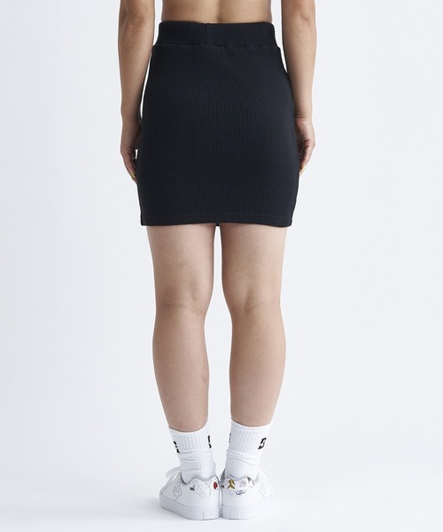 DC SHOES(ディーシーシューズ)の「24 WS TELECO SHORT SKIRT/DCタイトミニスカート(スカート・レディース・ブラック/ホワイト・SMALL/MEDIUM/LARGE)」の4枚目の写真