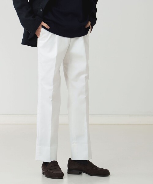 B:MING by BEAMS(ビーミングバイビームス)の「NOMAD チノ ストレッチ 1プリーツ スラックス(スラックス・メンズ・ホワイト・SMALL/MEDIUM/LARGE/X-LARGE)」の1枚目の写真