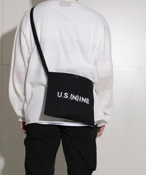 NUMBER (N)INE(ナンバーナイン)の「U.S. (N)INE CANVAS MINI SHOULDER BAG / ユー エス ナイン キャンバス ミニショルダーバッグ サコッシュ(ショルダーバッグ・メンズ・ブラック/アイボリー/ライトグレー・FREE)」の6枚目の写真