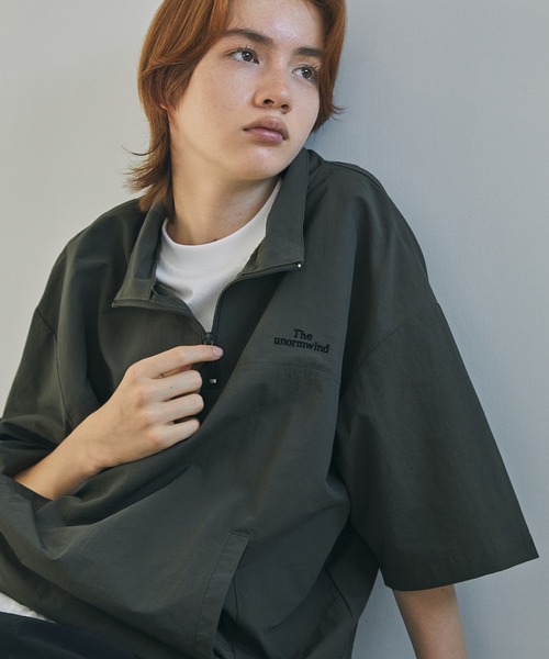The unormwind（ザアンノームワインド）の「刺繍ロゴワッシャーナイロン　半袖ハーフジップ　裾ドローコード（その他トップス・メンズ・ブラック/ライトブルー/チャコール/ネイビー・S/M/L/XL）」の20枚目の写真