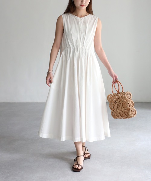 Riberry（リベリー）の「インド綿ブロードノースリウエストタックワンピース（ワンピース・レディース・ブルー/ブラック/オフホワイト/オレンジ・MEDIUM）」の21枚目の写真