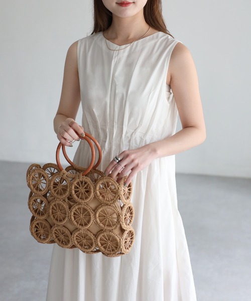 Riberry（リベリー）の「インド綿ブロードノースリウエストタックワンピース（ワンピース・レディース・ブルー/ブラック/オフホワイト/オレンジ・MEDIUM）」の19枚目の写真