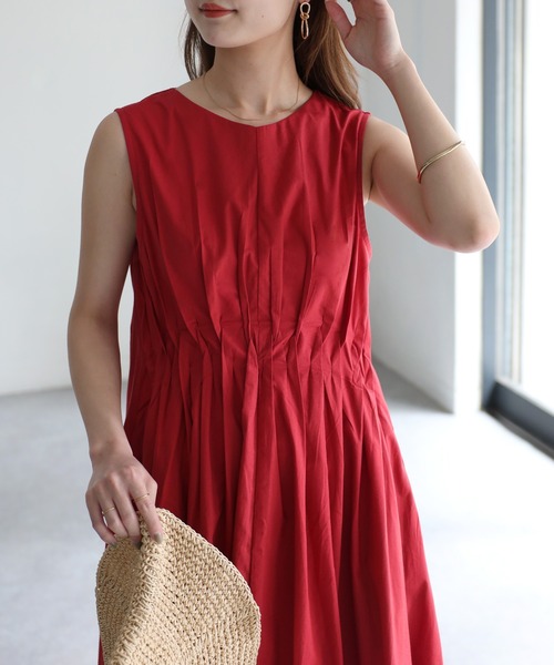 Riberry（リベリー）の「インド綿ブロードノースリウエストタックワンピース（ワンピース・レディース・ブルー/ブラック/オフホワイト/オレンジ・MEDIUM）」の16枚目の写真