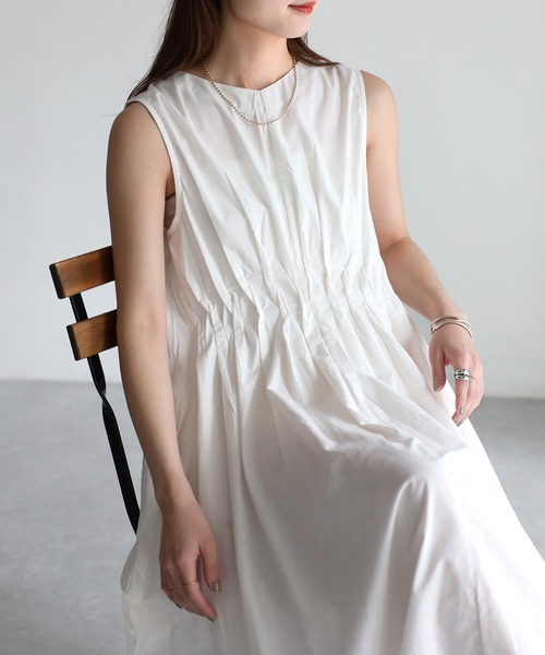 Riberry（リベリー）の「インド綿ブロードノースリウエストタックワンピース（ワンピース・レディース・ブルー/ブラック/オフホワイト/オレンジ・MEDIUM）」の6枚目の写真