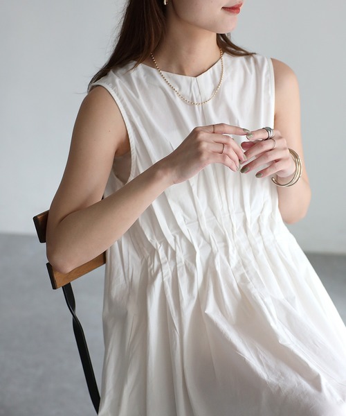 Riberry（リベリー）の「インド綿ブロードノースリウエストタックワンピース（ワンピース・レディース・ブルー/ブラック/オフホワイト/オレンジ・MEDIUM）」の20枚目の写真