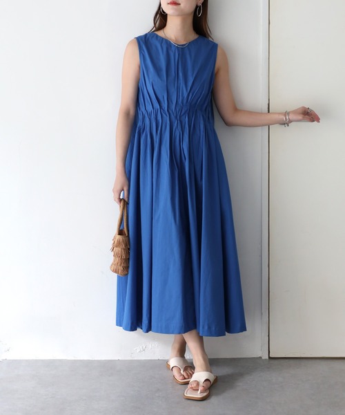 Riberry（リベリー）の「インド綿ブロードノースリウエストタックワンピース（ワンピース・レディース・ブルー/ブラック/オフホワイト/オレンジ・MEDIUM）」の9枚目の写真