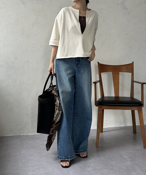 DouDou（ドゥドゥ）の「5分袖スリットプルオーバー（Tシャツ/カットソー・レディース・カーキ/ブラック/ベージュ・FREE）」の4枚目の写真