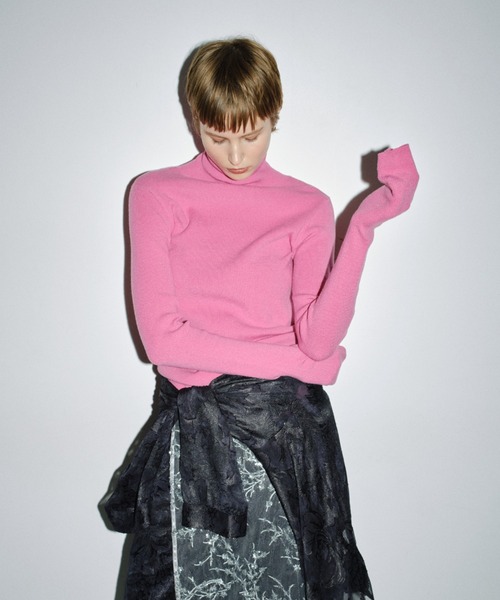 yae（ヤエ）の「Super long sleeve rib knit / スーパーロングスリーブリブニット（ニット/セーター・レディース・グレー/ブラック/レッド/ピンク/ブルー・FREE）」の21枚目の写真