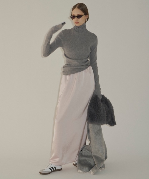 yae（ヤエ）の「Super long sleeve rib knit / スーパーロングスリーブリブニット（ニット/セーター・レディース・グレー/ブラック/レッド/ピンク/ブルー・FREE）」の11枚目の写真