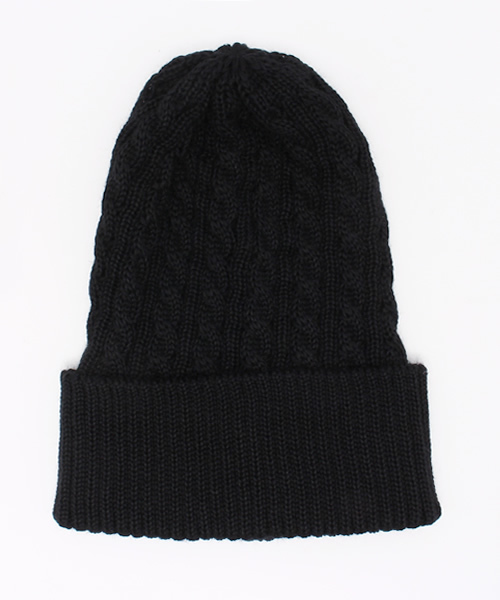 BEAMS（ビームス）の「BEAMS / 細ケーブル ワッチキャップ（ニットキャップ/ビーニー・メンズ・グレー/ブラック/カーキ/ネイビー・ONE SIZE）」の2枚目の写真